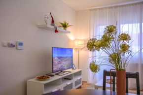 Ema apartment / quiet, lovely and cozy
